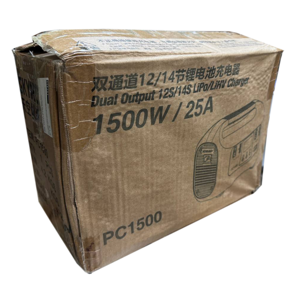 Зарядний пристрій PC1500 (SK-100173-14) SkyRC. Уцінка: пошкоджена упаковка.