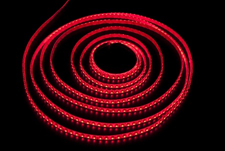 LED-Streifen rot offen, 3 LED pro 5сm