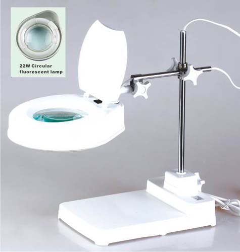 Lupe 8608ED /X8/ hinterleuchtet Lupe 8608ED /X8/ hinterleuchtet