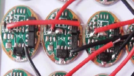 LED Driver für LED-Leuchte (DC/DC) (1050 мА) LED Driver für LED-Leuchte (DC/DC) (1050 мА)
