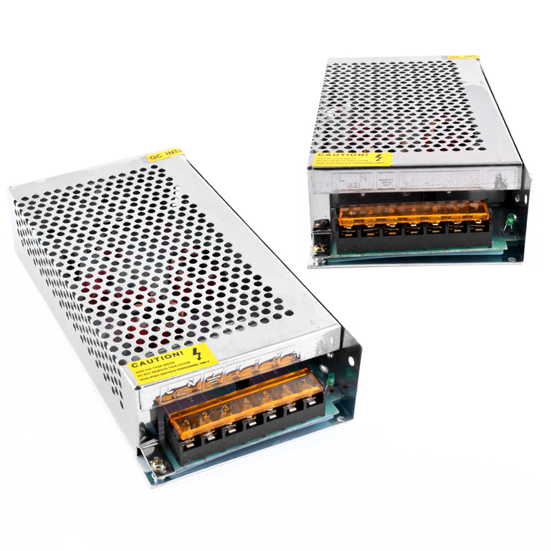 JD-200-12 (AZS-200-12) es wird empfohlen, als Stromversorgung für LED-Streifen zu verwenden, nicht jedoch für andere elektronische Geräte. JD-200-12 (AZS-200-12) es wird empfohlen, als Stromversorgung für LED-Streifen zu verwenden, nicht jedoch für andere elektronische Geräte.
