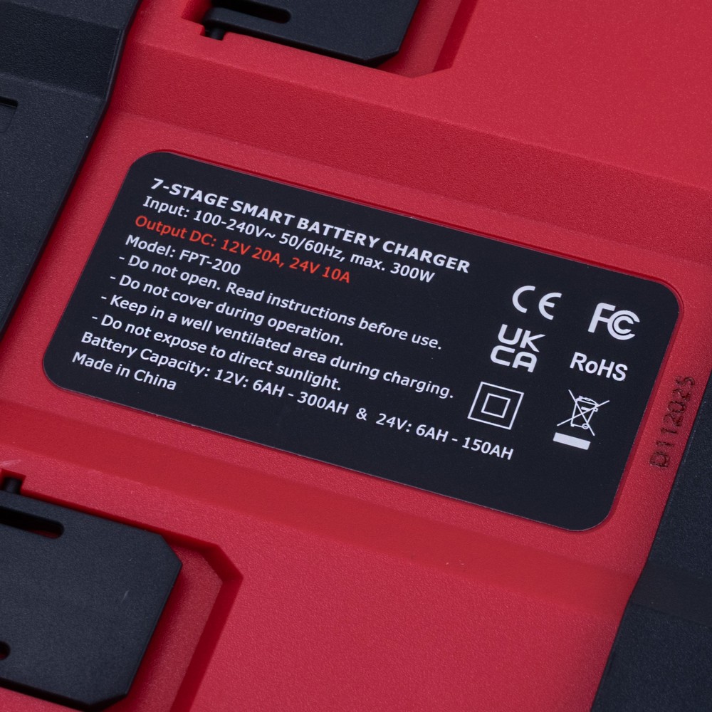 Зарядний пристрій для LiFePo4, AGM, EFB, GEL акумуляторів 12V/24V, 20A,  FPT-200