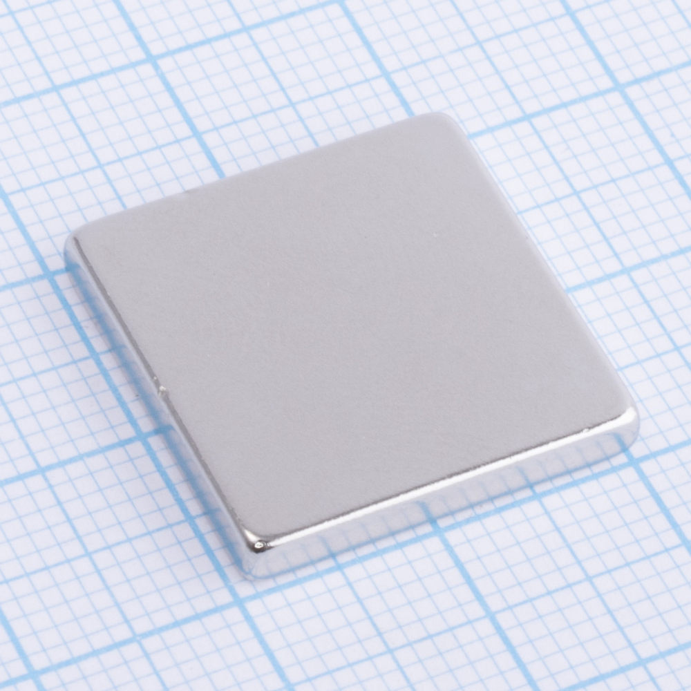 Магніт NdFeB, блок 20 x 20 x 3 mm (N38), Ni + Cu + Ni (нікель)
