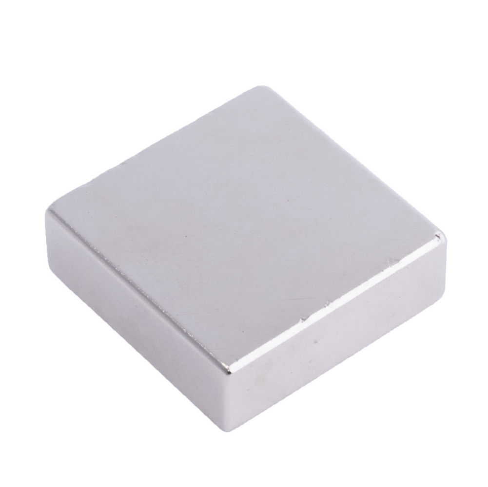 Магнит NdFeB, Блок 30 x 30 x 10 mm (N38), Ni+Cu+Ni (никель) Магнит NdFeB, Блок 30 x 30 x 10 mm (N38), Ni+Cu+Ni (никель)