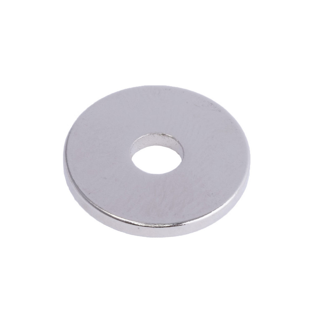 Магнит NdFeB, Кольцо D18 x d5 x 2 mm (N38), Ni+Cu+Ni (никель) Магнит NdFeB, Кольцо D18 x d5 x 2 mm (N38), Ni+Cu+Ni (никель)