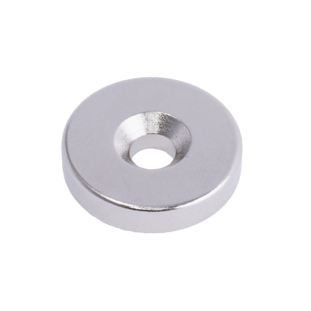 Магнит NdFeB, Шайба под потай D18 x d7.5/4.5 x 4 mm (N38), Ni+Cu+Ni (никель) Магнит NdFeB, Шайба под потай D18 x d7.5/4.5 x 4 mm (N38), Ni+Cu+Ni (никель)