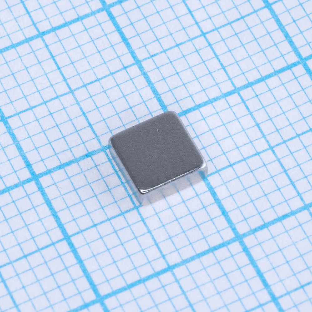 Магніт NdFeB, Блок 5 x 5 x 2 mm (N50), Ni + Cu + Ni + Au (нікель)