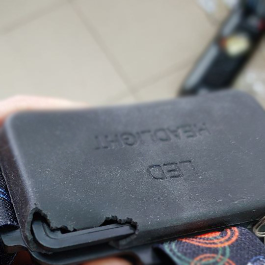 Потужний світлодіодний ліхтарик на 5 світлодіодах УЦІНКА Потужний світлодіодний ліхтарик на 5 світлодіодах УЦІНКА