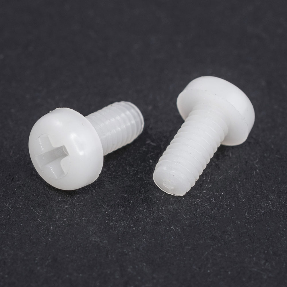 Schraube М4 Plastik KLS8-0318-PF-M4-8 (head type A) Schraube М4 Plastik KLS8-0318-PF-M4-8 (head type A)